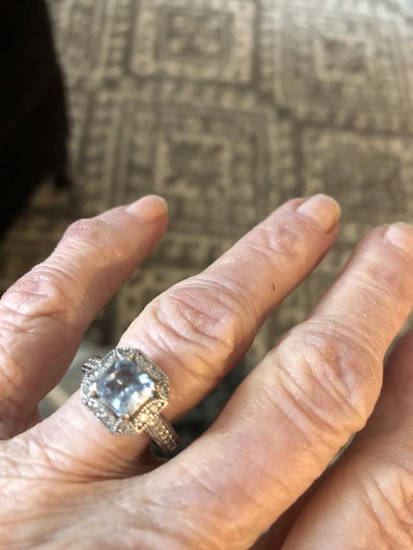 Review Thumbnail Image 0 207847394