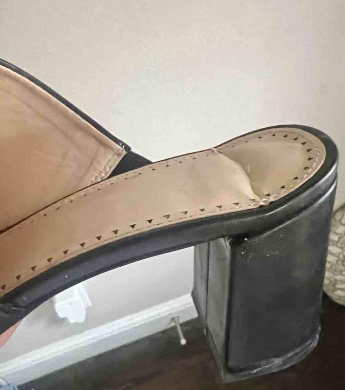 Customer photo for "great shoe until it broke"