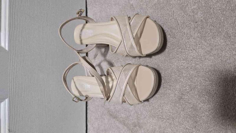 Review Thumbnail Image 0 242562027