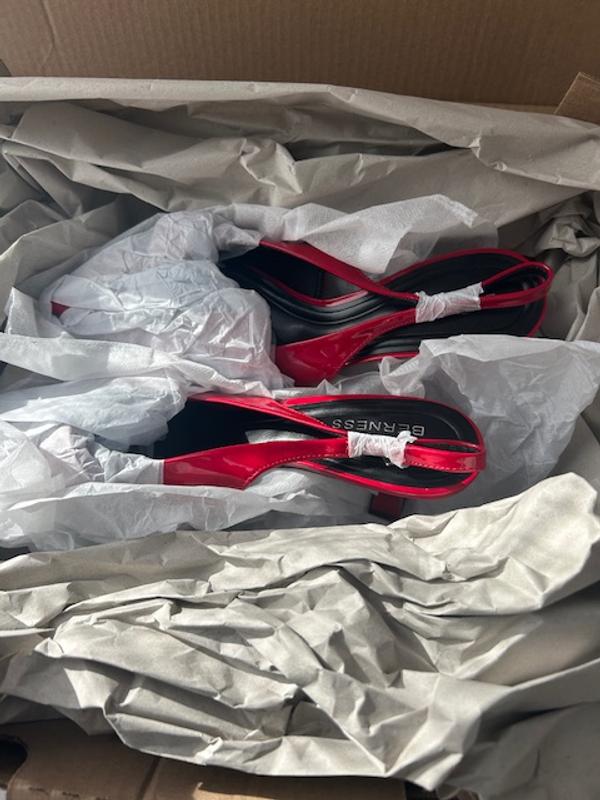 Review Thumbnail Image 0 245663526