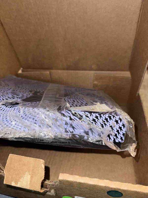 Review Thumbnail Image 4 237689336