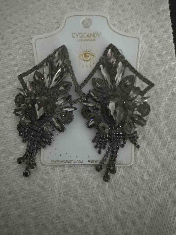 Review Thumbnail Image 0 238125678