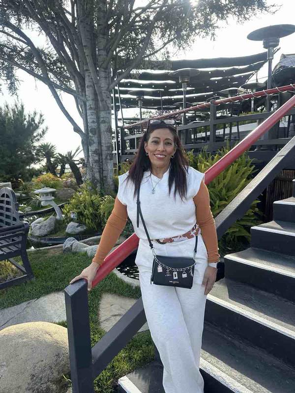 Review Thumbnail Image 0 240994149