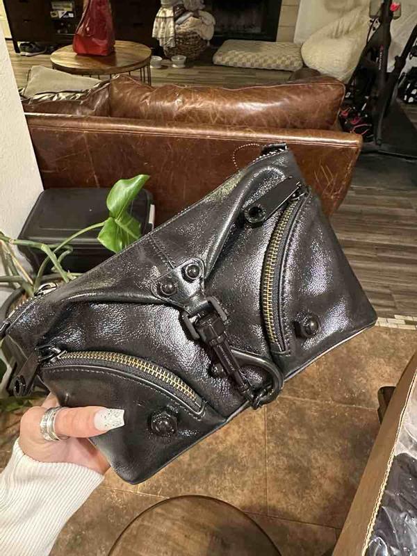 Review Thumbnail Image 0 236409932