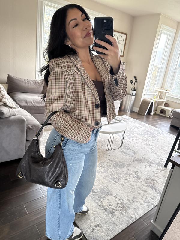 Review Thumbnail Image 0 245796985