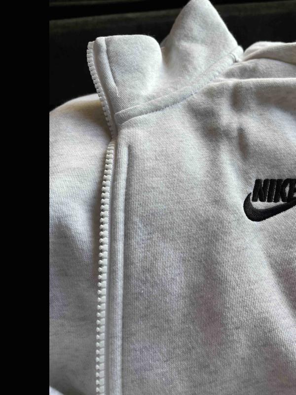 Review Thumbnail Image 0 244311593