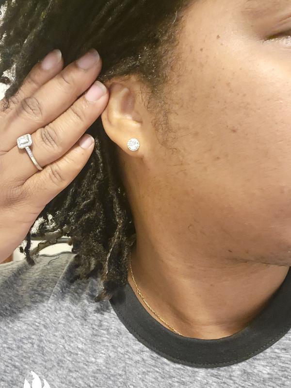 Review Thumbnail Image 0 220576698