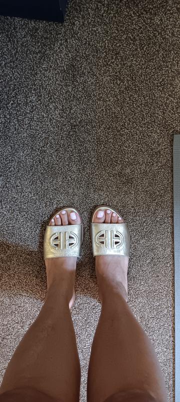 Review Thumbnail Image 1 225361891