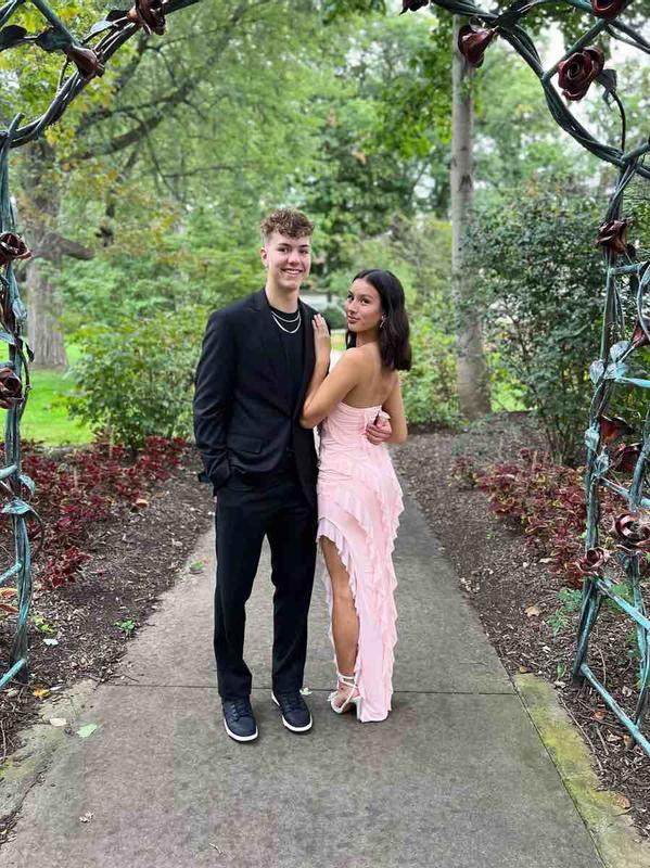 Review Thumbnail Image 0 236569546