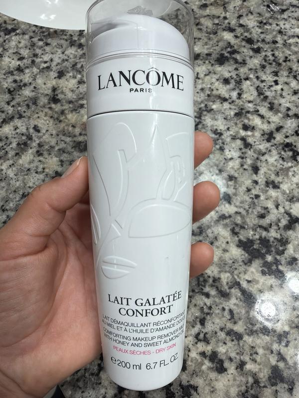 Customer photo for "Gentle and Hydrating Cleanser"