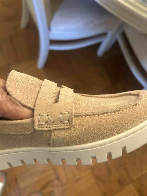 Customer photo for "Looked used"