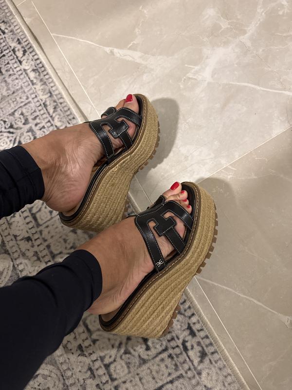 Review Thumbnail Image 0 243779198