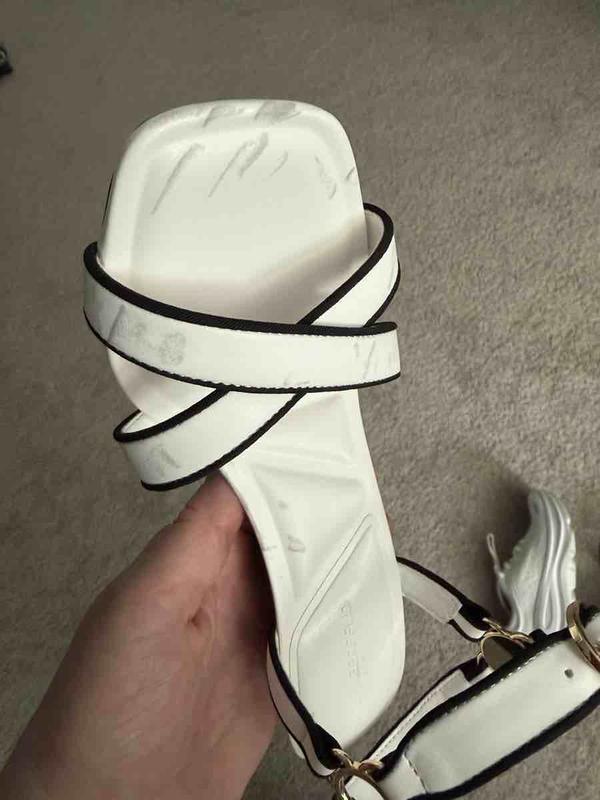 Review Thumbnail Image 0 251086064