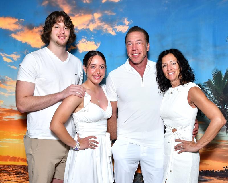 Review Thumbnail Image 0 242682363