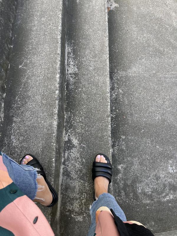 Review Thumbnail Image 0 218357475