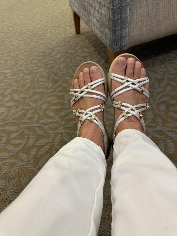 Review Thumbnail Image 0 241449969