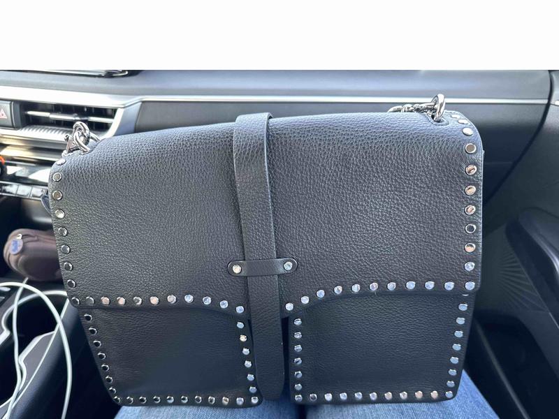 Review Thumbnail Image 0 227391612