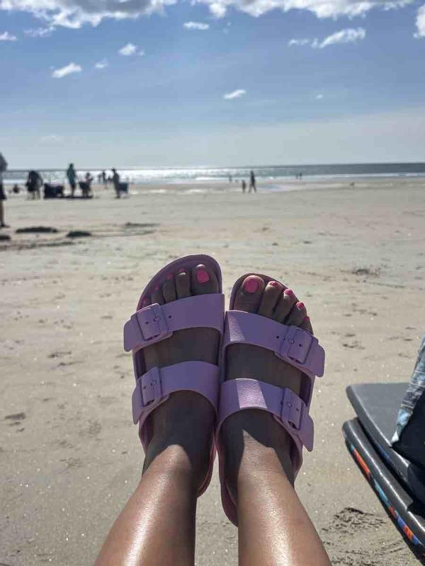 Good for beach/pool