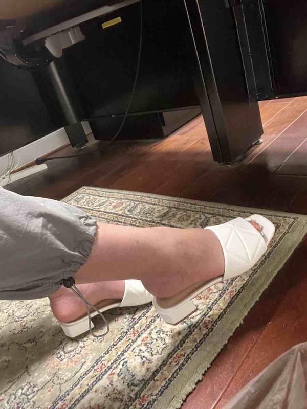 Review Thumbnail Image 2 233800317