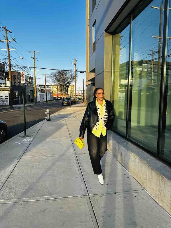 Review Thumbnail Image 0 247722692