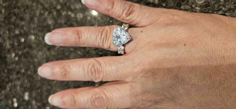 Review Thumbnail Image 0 234426219