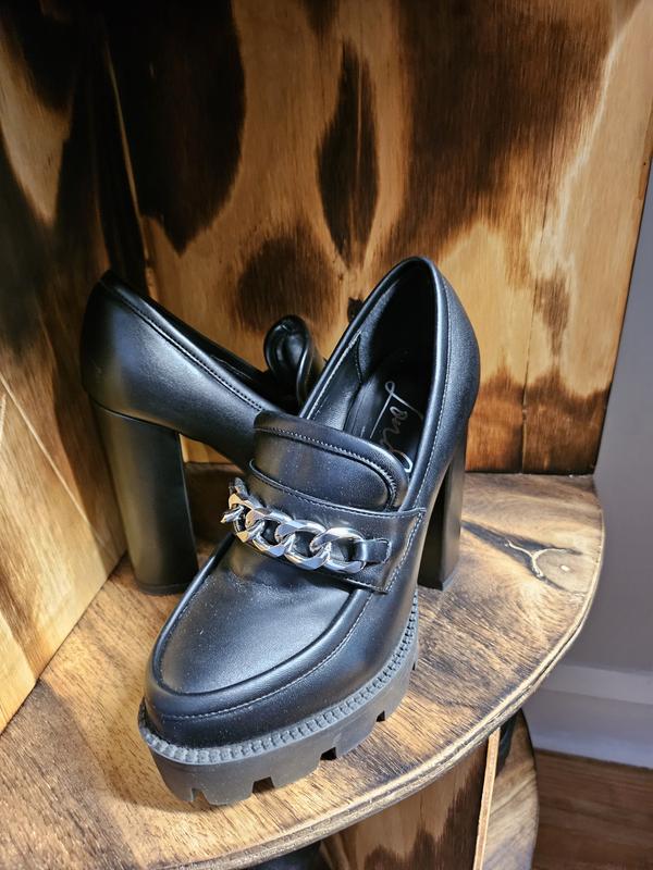 Review Thumbnail Image 0 236733752