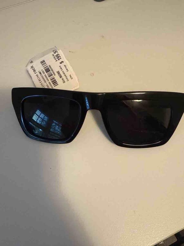 Review Thumbnail Image 1 244693651