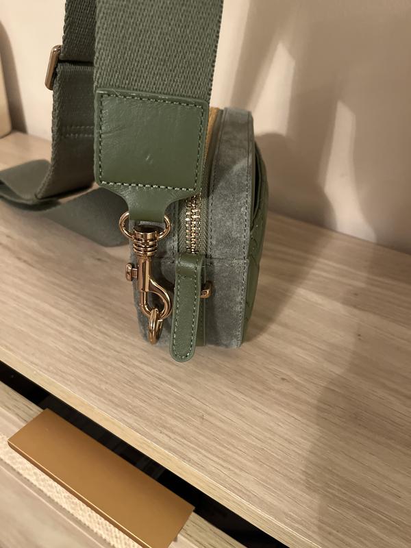 Review Thumbnail Image 0 237575787