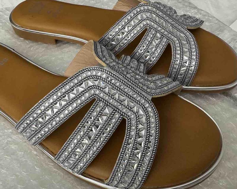 Review Thumbnail Image 0 245470524