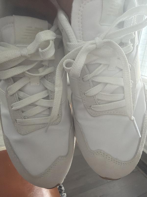 Review Thumbnail Image 0 247730381