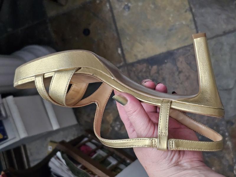 Review Thumbnail Image 0 243788589