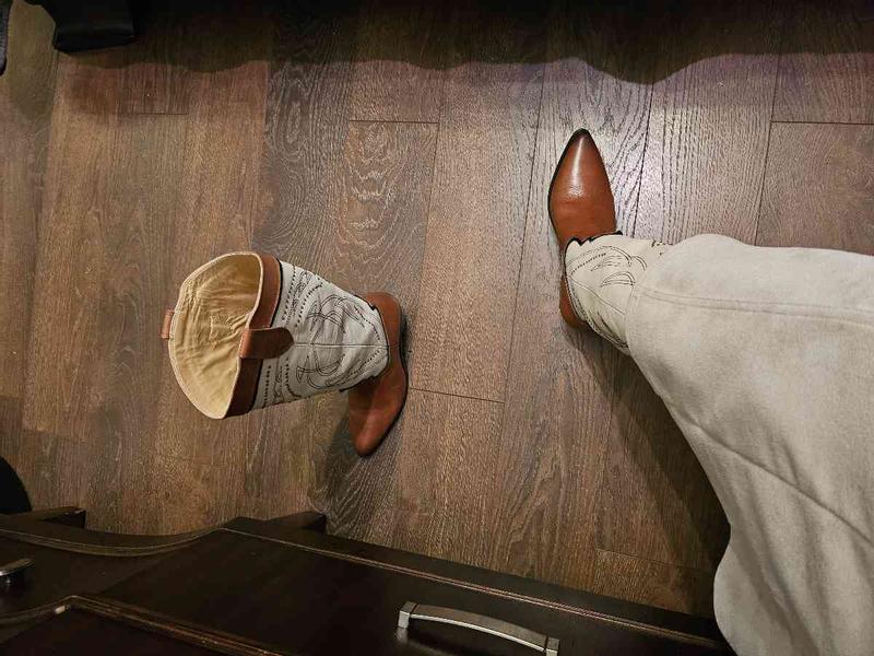 Review Thumbnail Image 0 244799354