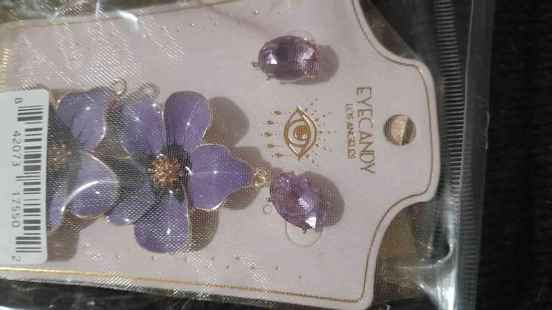 Review Thumbnail Image 0 239861259