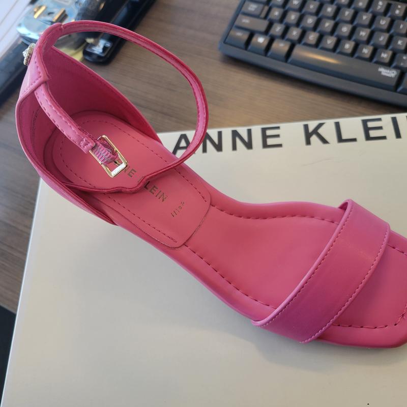 Review Thumbnail Image 0 243515720