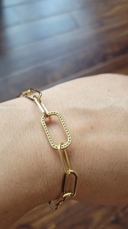 Review Thumbnail Image 1 215879402