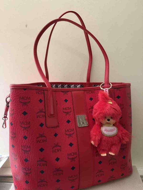 My favorite bag and brand!