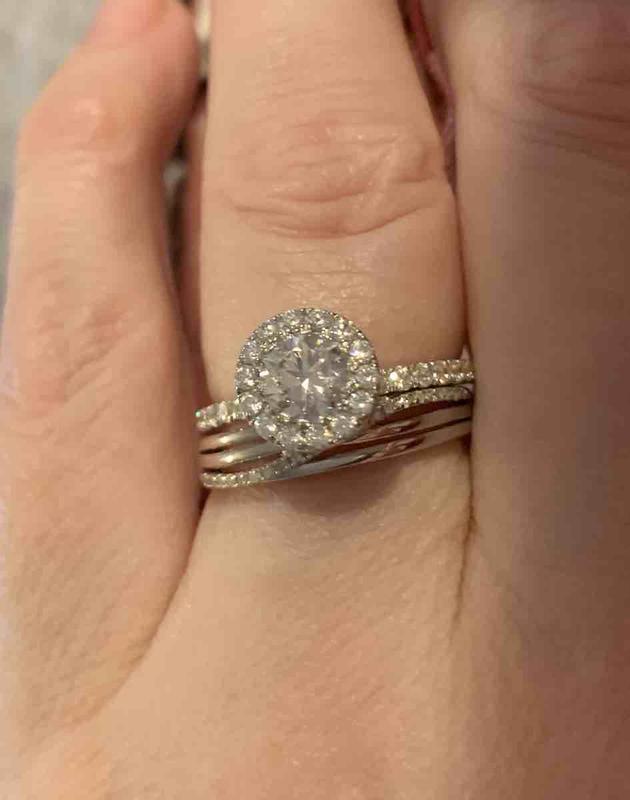 Review Thumbnail Image 0 220669543