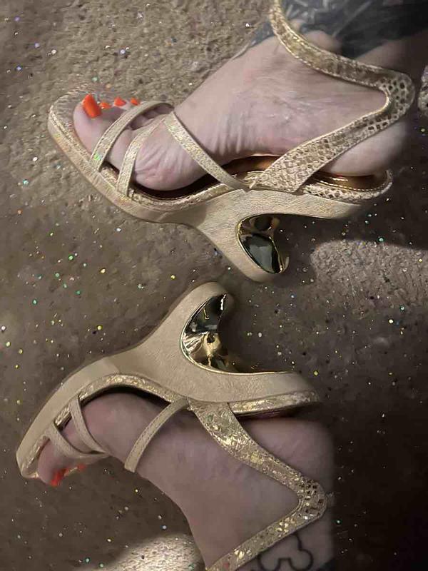 Review Thumbnail Image 0 246001362