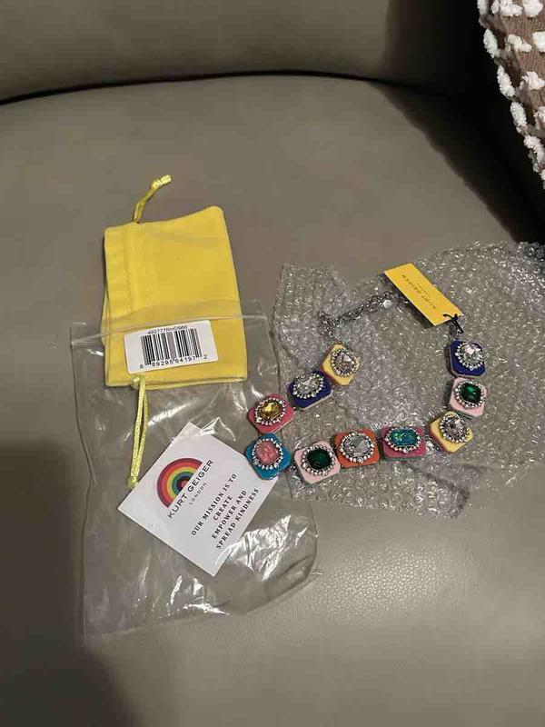 Review Thumbnail Image 0 242923835