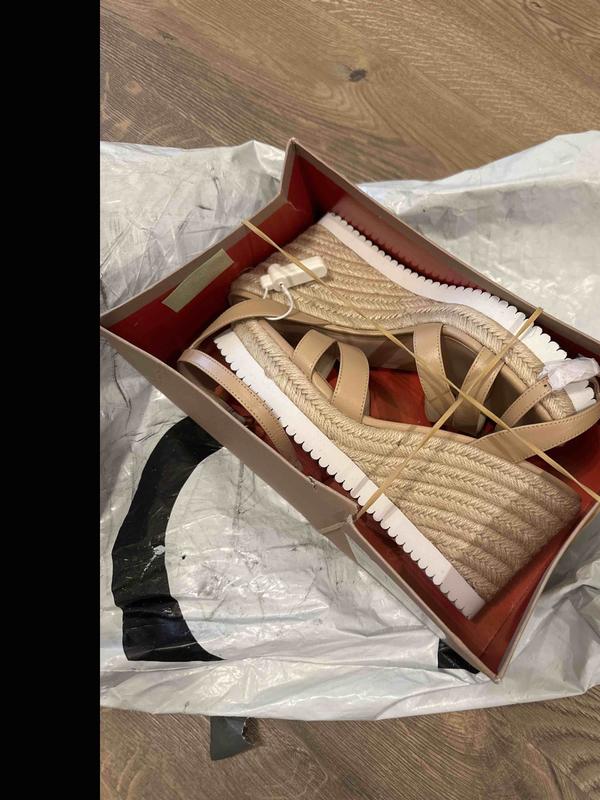 Review Thumbnail Image 0 238811563