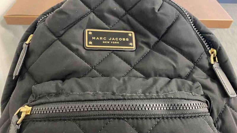 Customer photo for "Pocket zippers are stuck!"