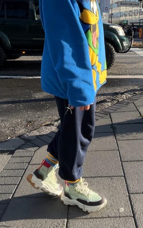 Review Thumbnail Image 2 236853051