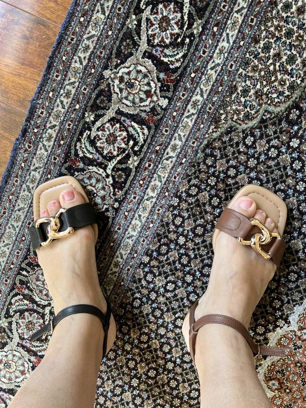 Review Thumbnail Image 0 215462151