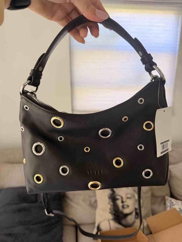 Review Thumbnail Image 0 248913576