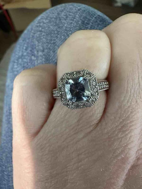 Review Thumbnail Image 1 237109878