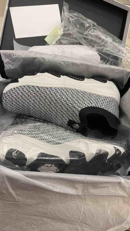 Review Thumbnail Image 0 229862532