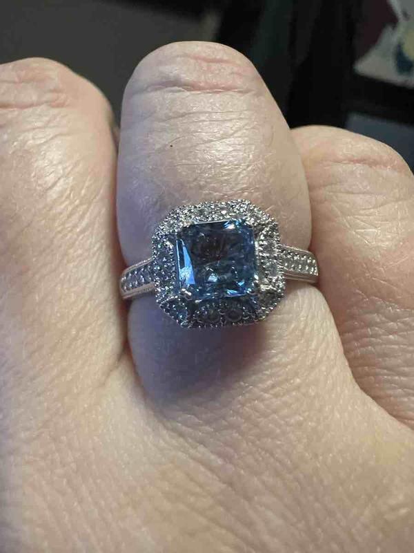 Review Thumbnail Image 0 213931602