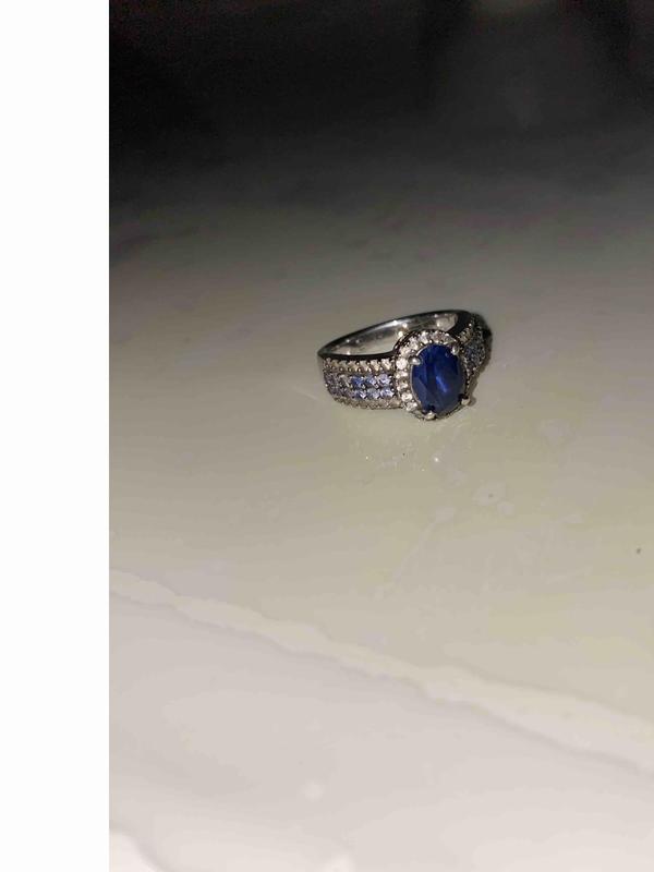 Review Thumbnail Image 0 219895512