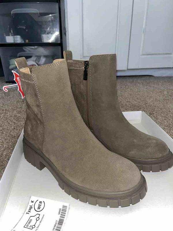 Review Thumbnail Image 0 242688251