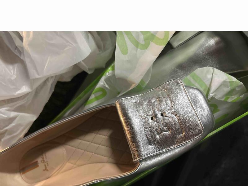 Review Thumbnail Image 0 237275519